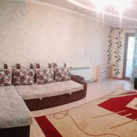 Иляева 66 Парк Кен Баба 奇姆肯特 外观 照片